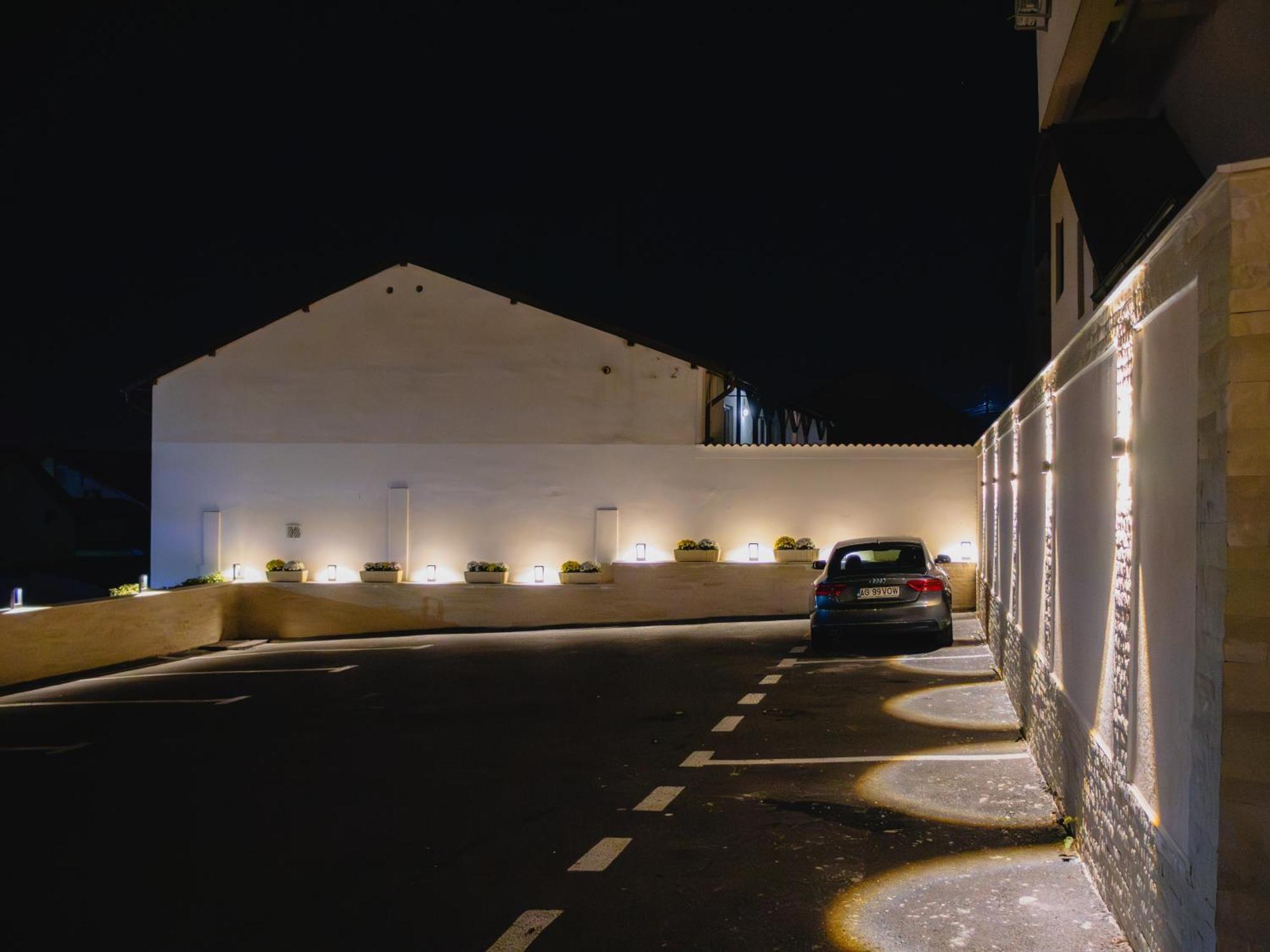 Casa Munteneasca Alessandro Piteşti Extérieur photo