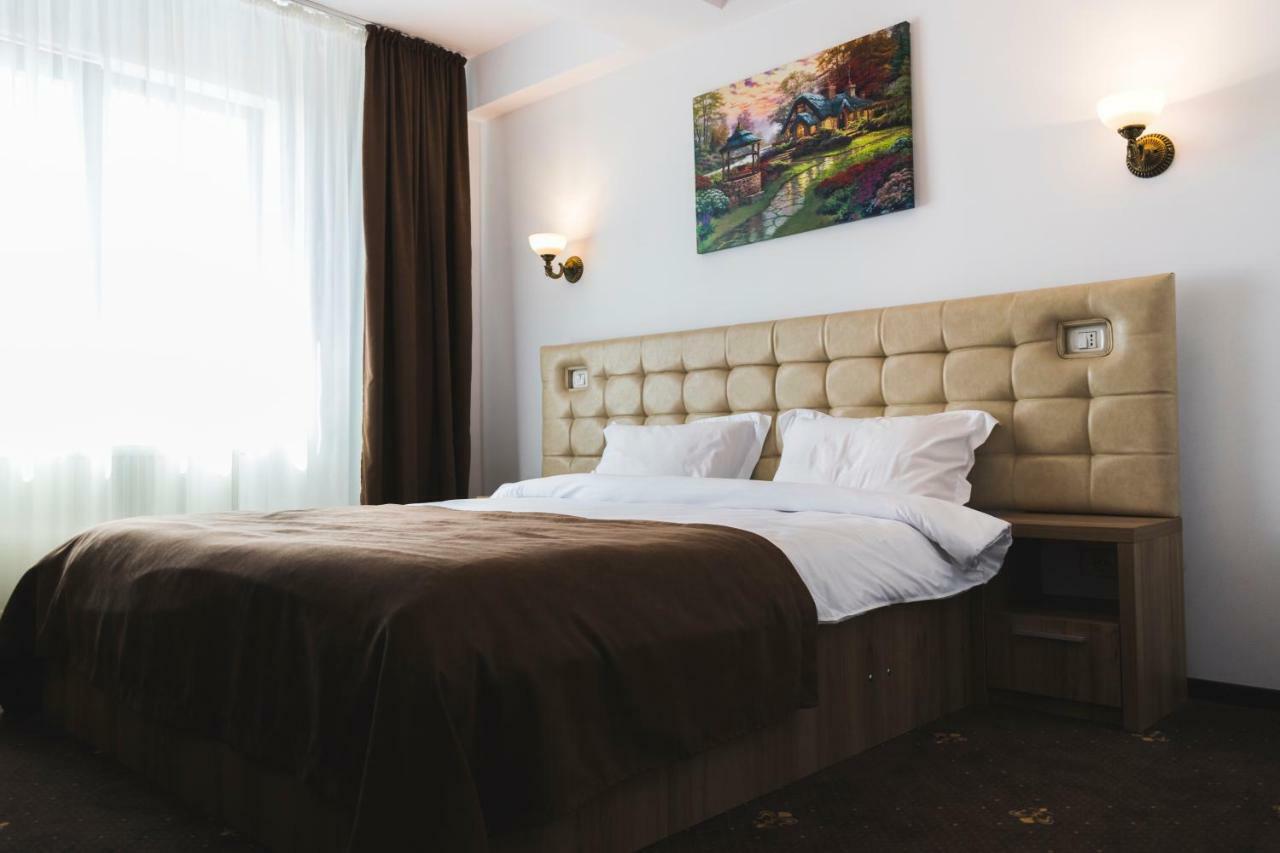 Casa Munteneasca Alessandro Piteşti Extérieur photo